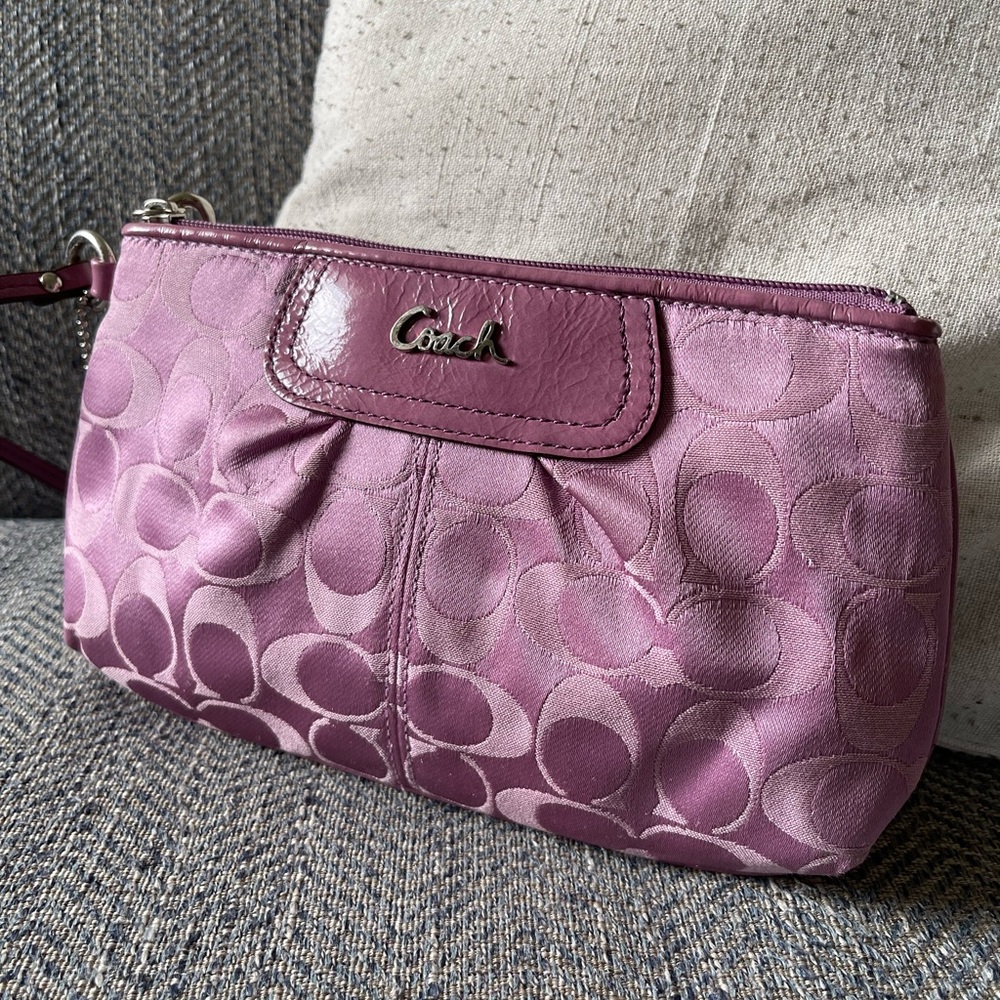 Coach Light Purple Canvas C Signature Patent Leather Trim Wristlet Wallet